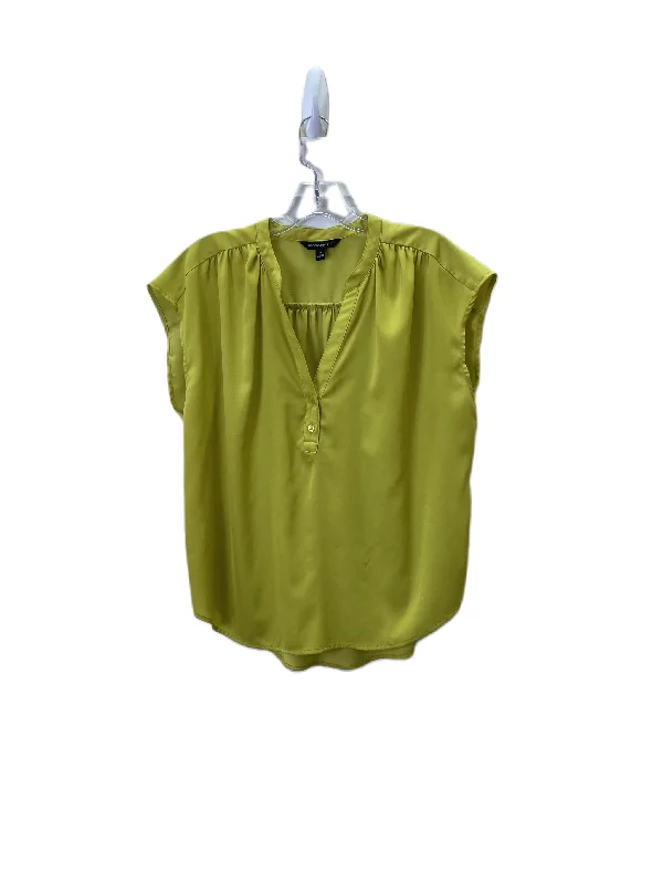 Top Short Sleeve By Banana Republic In Yellow, Size: S