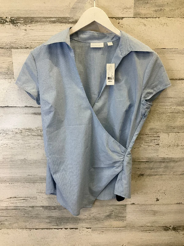 Top Short Sleeve By New York And Co In Blue, Size: M