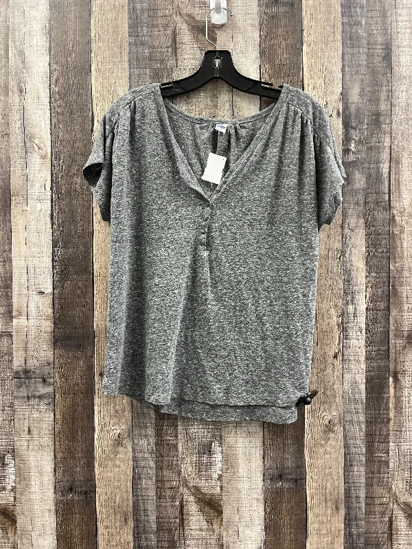 Top Short Sleeve By Old Navy In Grey, Size: M