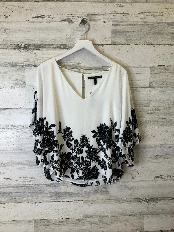 Top Short Sleeve By White House Black Market In White, Size: S