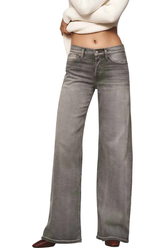 Mid Rise Wide Leg Jeans In Smoke